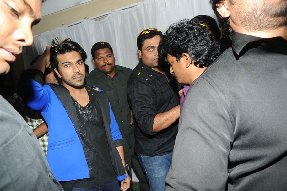 Yevadu-Trailer-Launch-at-Sandhya-70MM